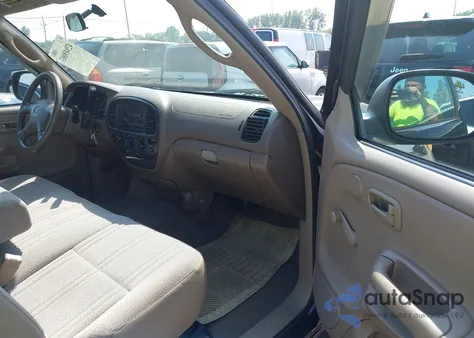 2002 Toyota Tundra z USA, uszkodzony, nr VIN 5TBJN321X2S284310